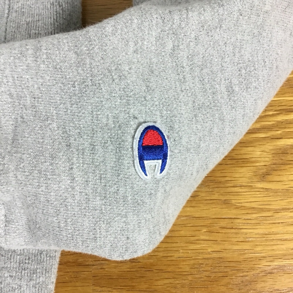 Champion Reverse Weave Sweatshirt Mens Small Gray Embroidered Script Logo GF70 - Picture 7 of 11